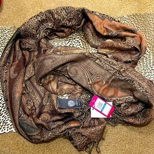 NWT Metallic Brown Wide Scarf